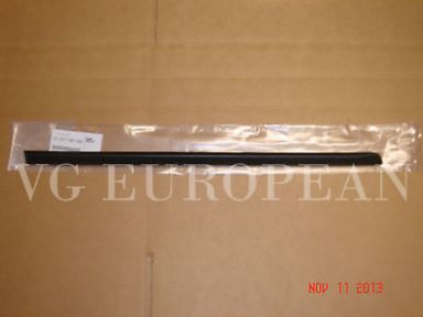 BMW E70 X5 Genuine Right Rear Door Center Molding, Black NEW 3.0si 4.8 50ix 35ix