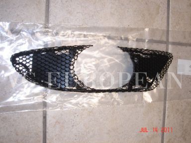 Mercedes W203 C Genuine AMG Front Bumper Cover Right Mesh Grille C230 C240 C320