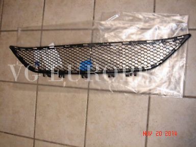 Mercedes W212 E-Class Genuine AMG Front Bumper Cover Center Mesh Grille 14-up