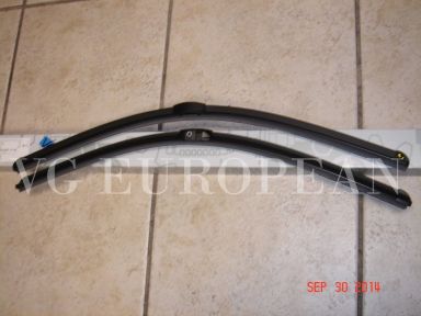 Mercedes-Benz W204 C Class Genuine Front Window, Windshield Wiper Blade Set NEW