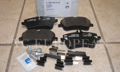 Mercedes CLK-Class Genuine Front Brake Pad Set,Pads CLK320 CLK350 NEW