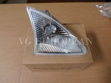 Mercedes-Benz R-Class Genuine Front Right Position Light Next To Headlight NEW