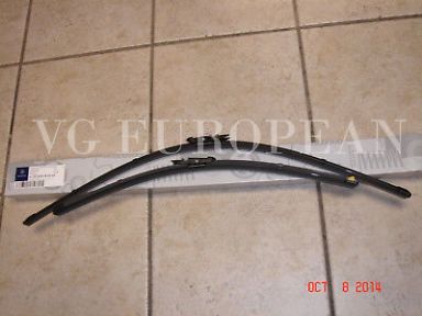 Mercedes-Benz R Genuine Front Window Wiper Blade Set NEW R320 R350 R500 R63 AMG