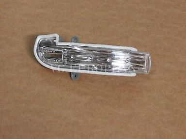 Mercedes-Benz W203 C-Class Genuine Right Door Mirror Turn Signal Light NEW LED