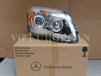 Mercedes-Benz GLK-Class Genuine Halogen Right Headlight Headlamp NEW GLK350