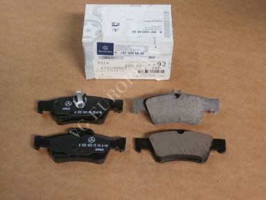 NEW Mercedes-Benz W212 E W218 CLS Class GENUINE Rear Brake Pad Set + Sensor