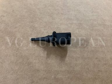 Mercedes Benz Genuine Sprinter 2500 3500 Ambient Air Temperature Sensor Outboard