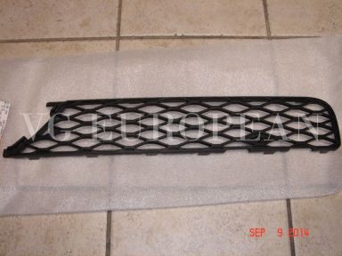 Mercedes R-Class Genuine Front Bumper Left Mesh Grille Grid R320 R350 R500 NEW