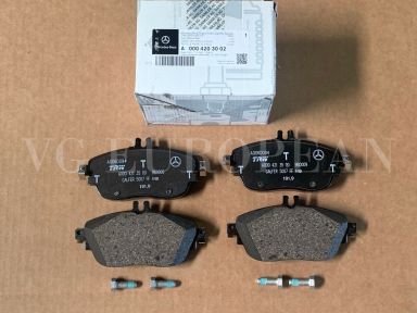 NEW Mercedes-Benz CLA250 CLA45 AMG GLA250 Genuine Front Brake Pad Set + Sensor